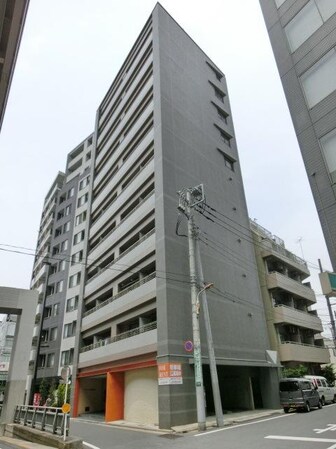 アブレスト西日暮里の物件外観写真